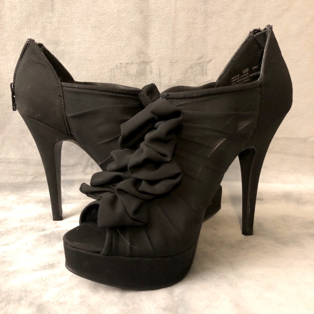 NWT Chinese Laundry 'Haylie' Chiff Heels 6M